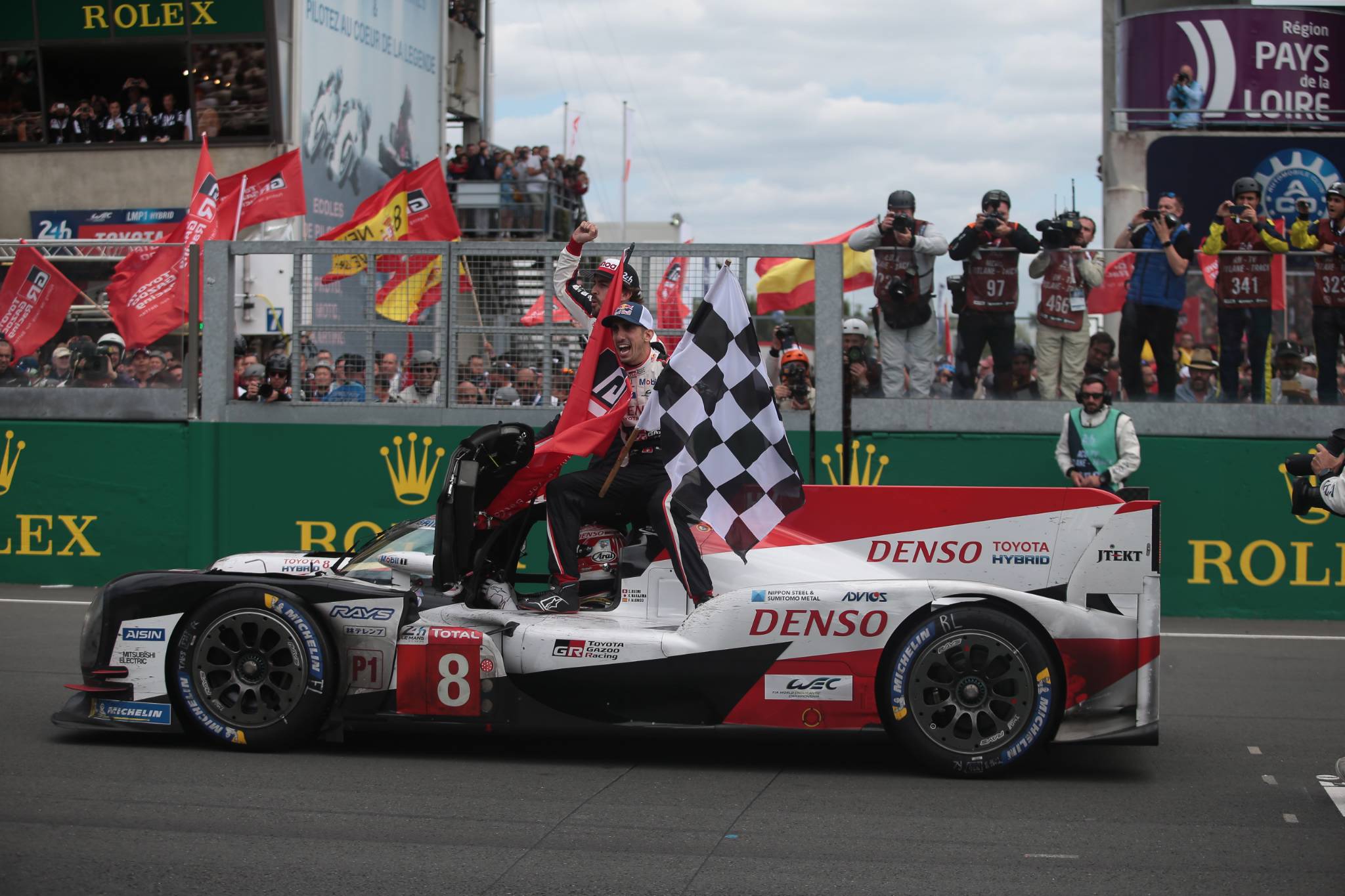 Winners of the 24 Hours of Le Mans 2018
Toyota Gazoo Racing - #8 Toyota TS050 Hybrid - LMP1 - Sébastien Buemi(CHE), Kazuki Nakajima(JPN), Fernando Alonso(ESP)